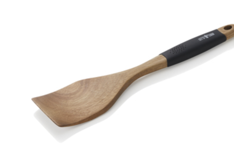 puidust spaatel